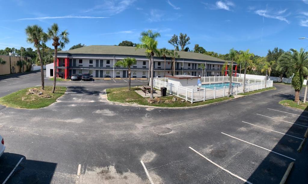 La Casa Inn New Port Richey Gulf Beach Us-19 Exterior foto